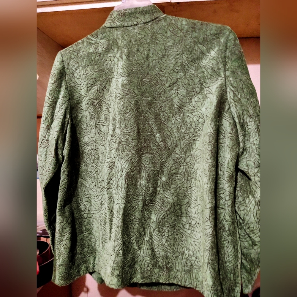 Fancy jacket - Picture 4 of 4